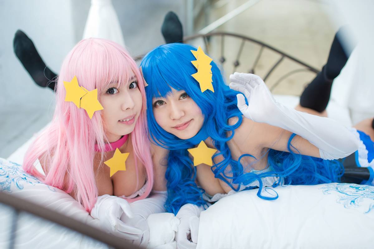 [Cosplay] 双姐妹性感cos制服写真